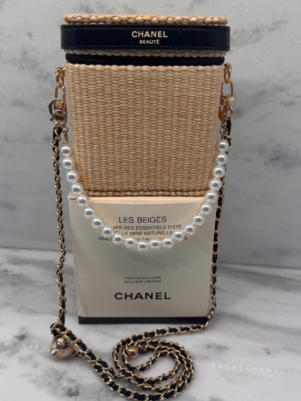 FABULOUS GIFT! CHANEL Beaute Les Beiges Raffia Makeup Vanity Crossbody Bag GWP